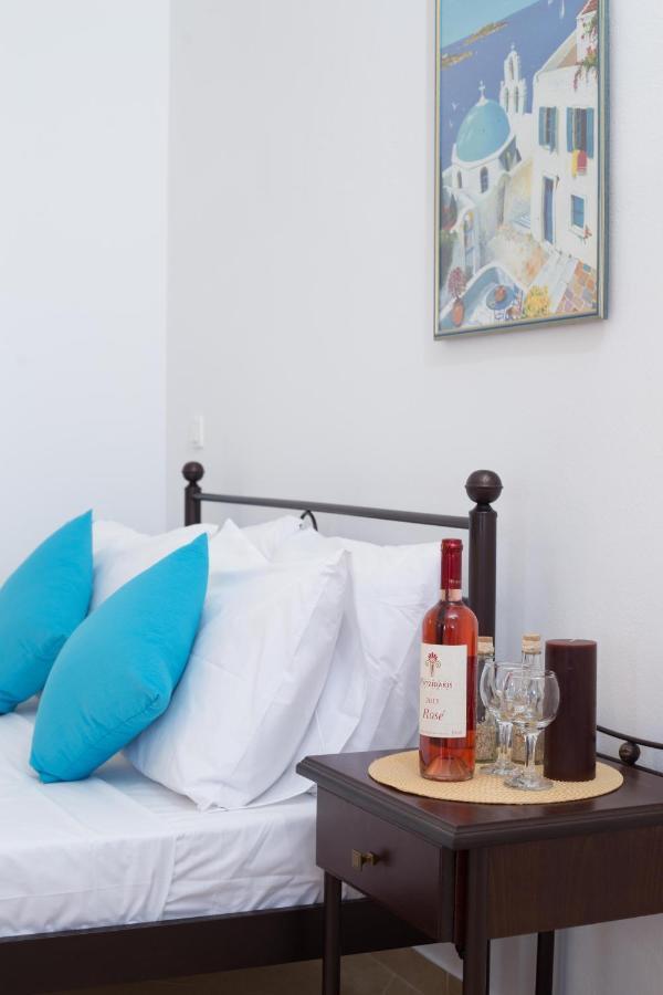 Aelia Suites Akrotírion Exteriör bild
