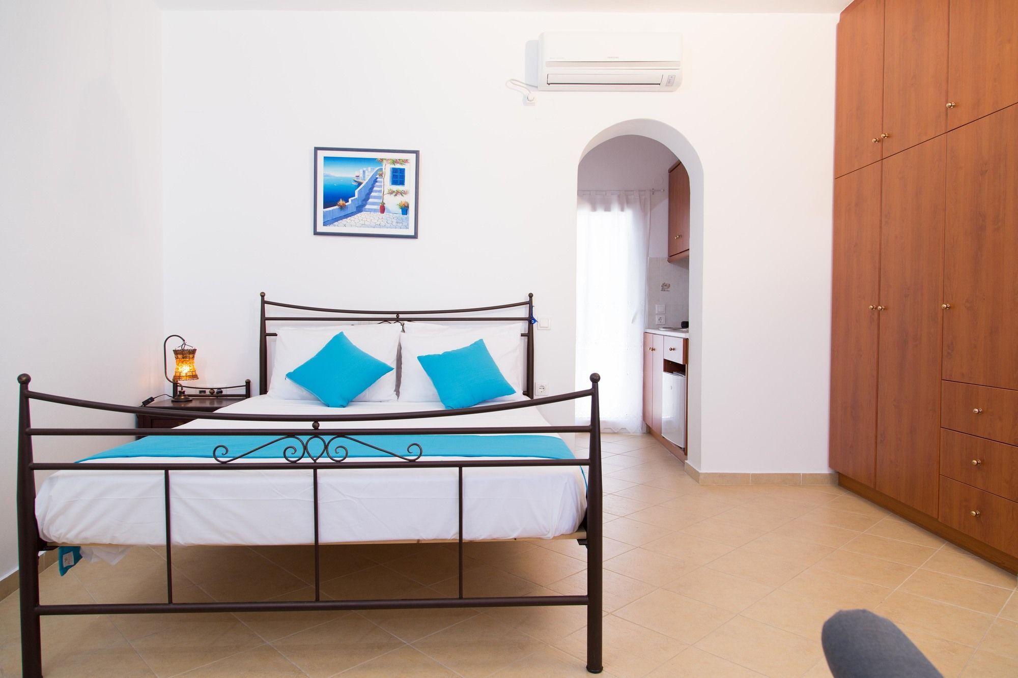 Aelia Suites Akrotírion Exteriör bild